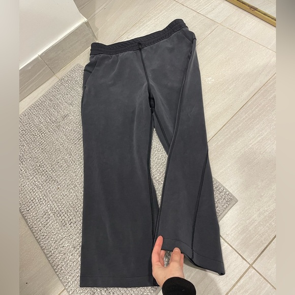 Lululemon softstreme high rise 23.5” inseam straight leg crop black size 10 - Picture 4 of 8